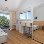 3 Bedroom Front In