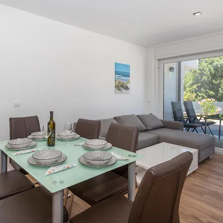 Apartment Beautiful In With Wifi Malinska