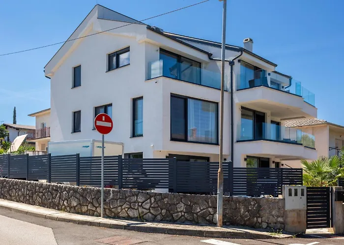3 Bedroom Amazing In Apartment