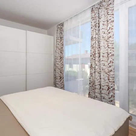 3 Bedroom Cozy In *